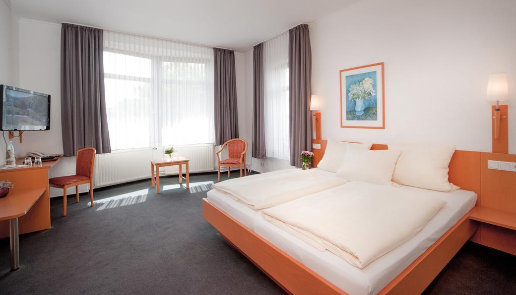 Hotel Hollmann Halle  외부 사진